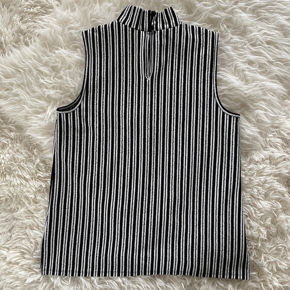 Cable & Gauge Vertical Stripe Mock Neck Tank, size M - Picture 2 of 10